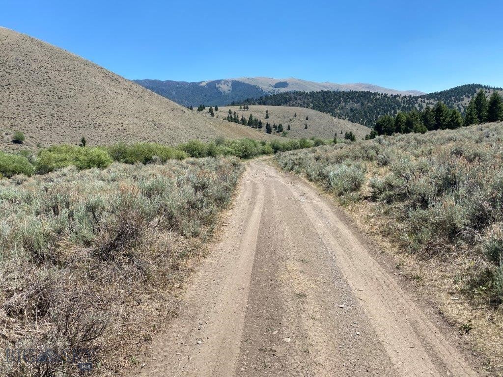 mining claim - Land