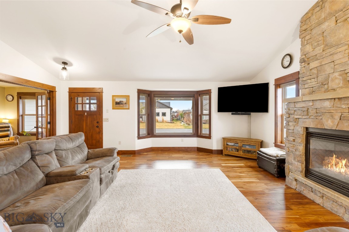 Middle Creek Parklands - Residential