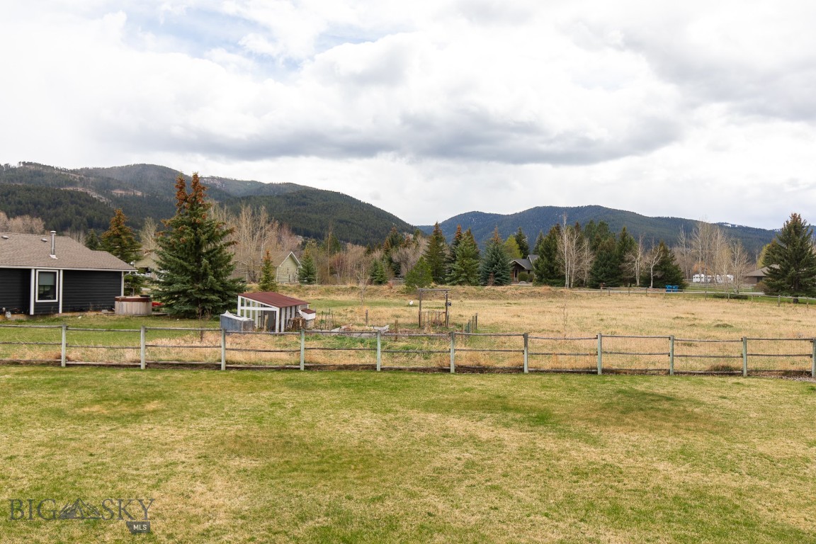 Pine View - Residential