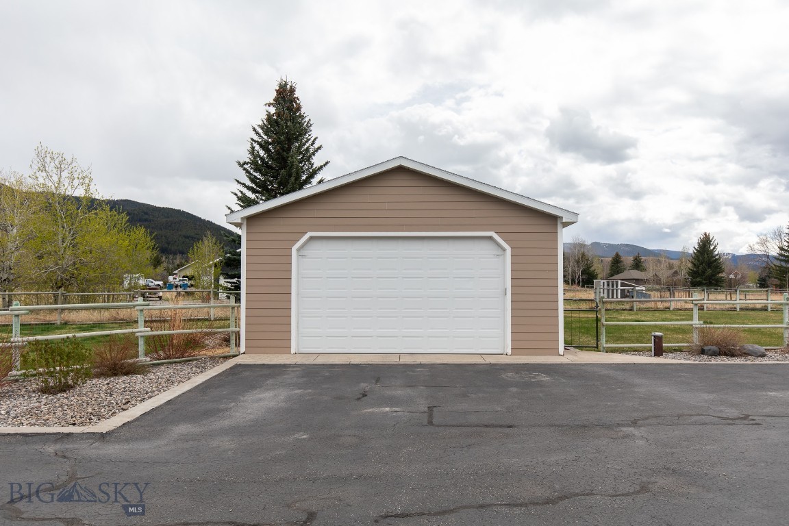 Pine View - Residential