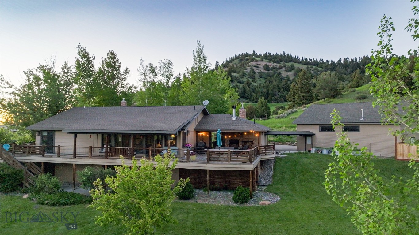 809 W Rocky Creek