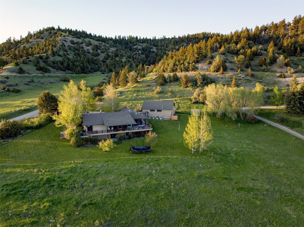 809 W Rocky Creek