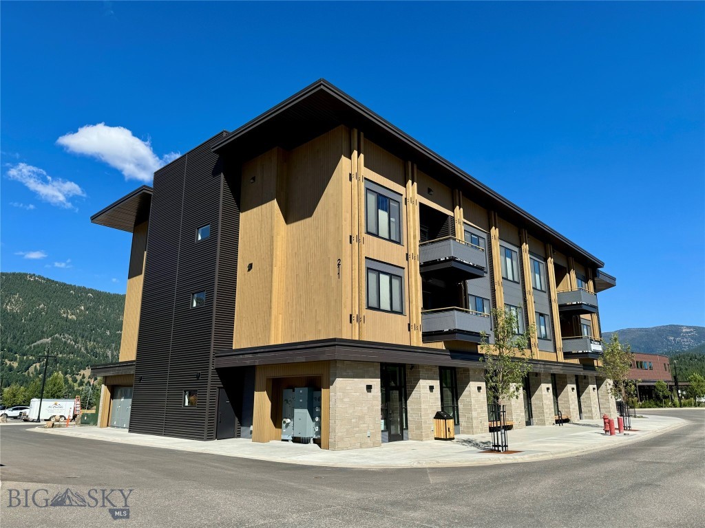 Big Sky, Montana 59716, United States, ,Commercial,Contingent,52477