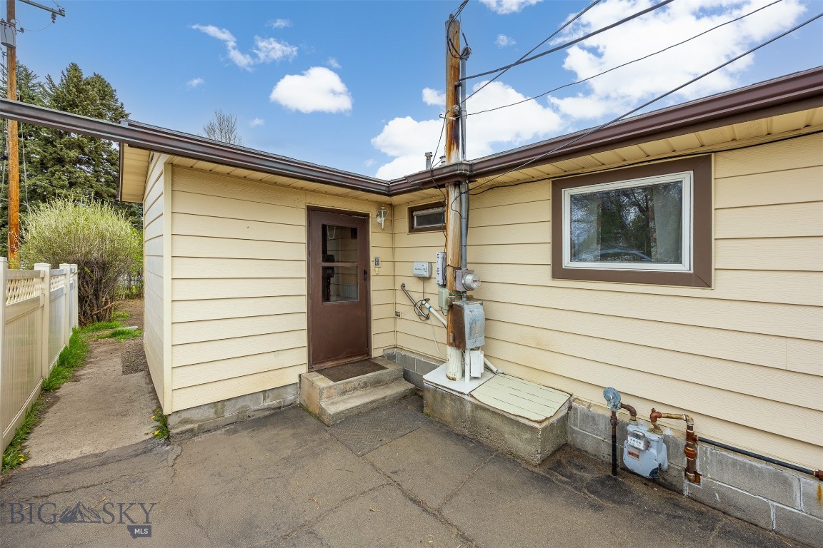 1412 Evans