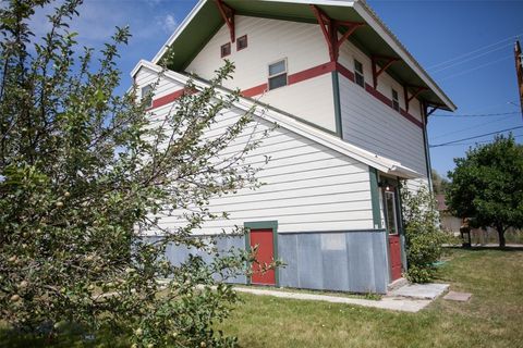 Photo of 305 E Railroad Avenue N, Manhattan, MT 59741 (MLS # 410342)