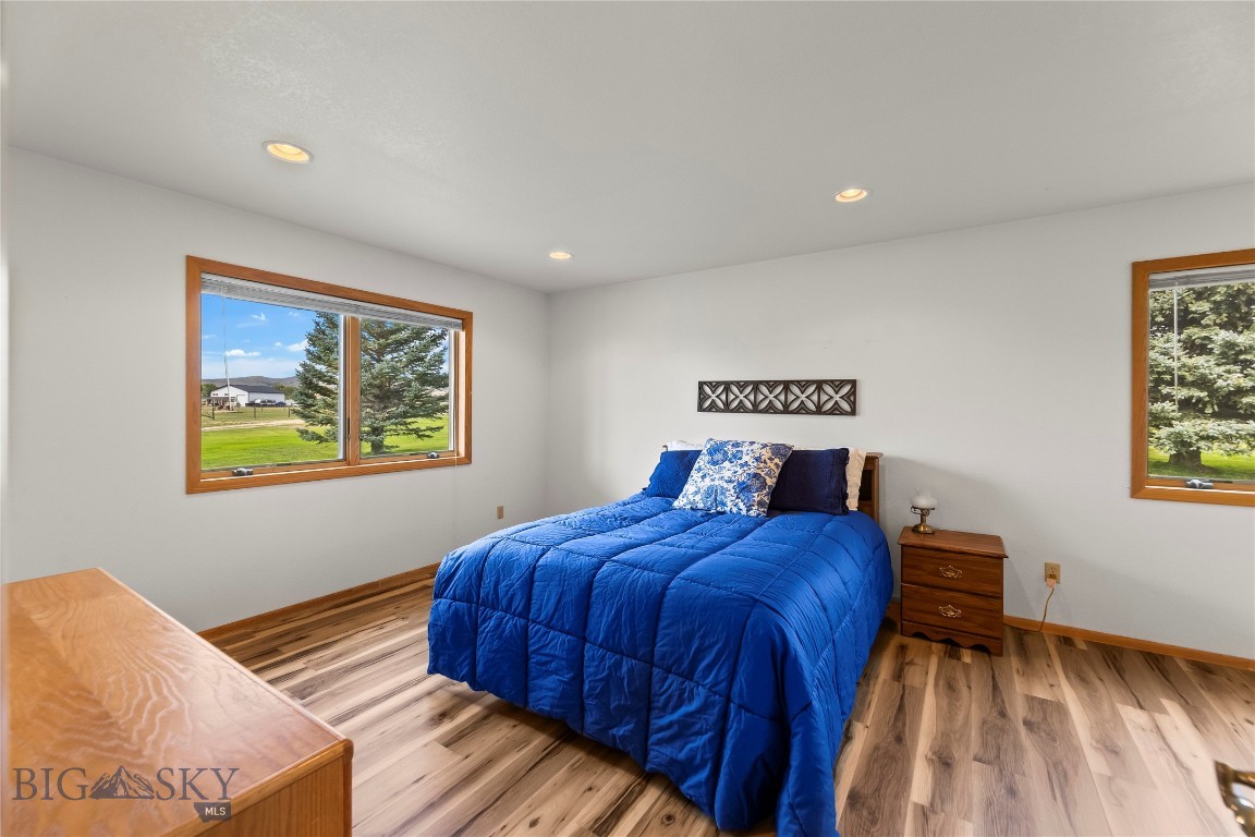Troutdale - Residential