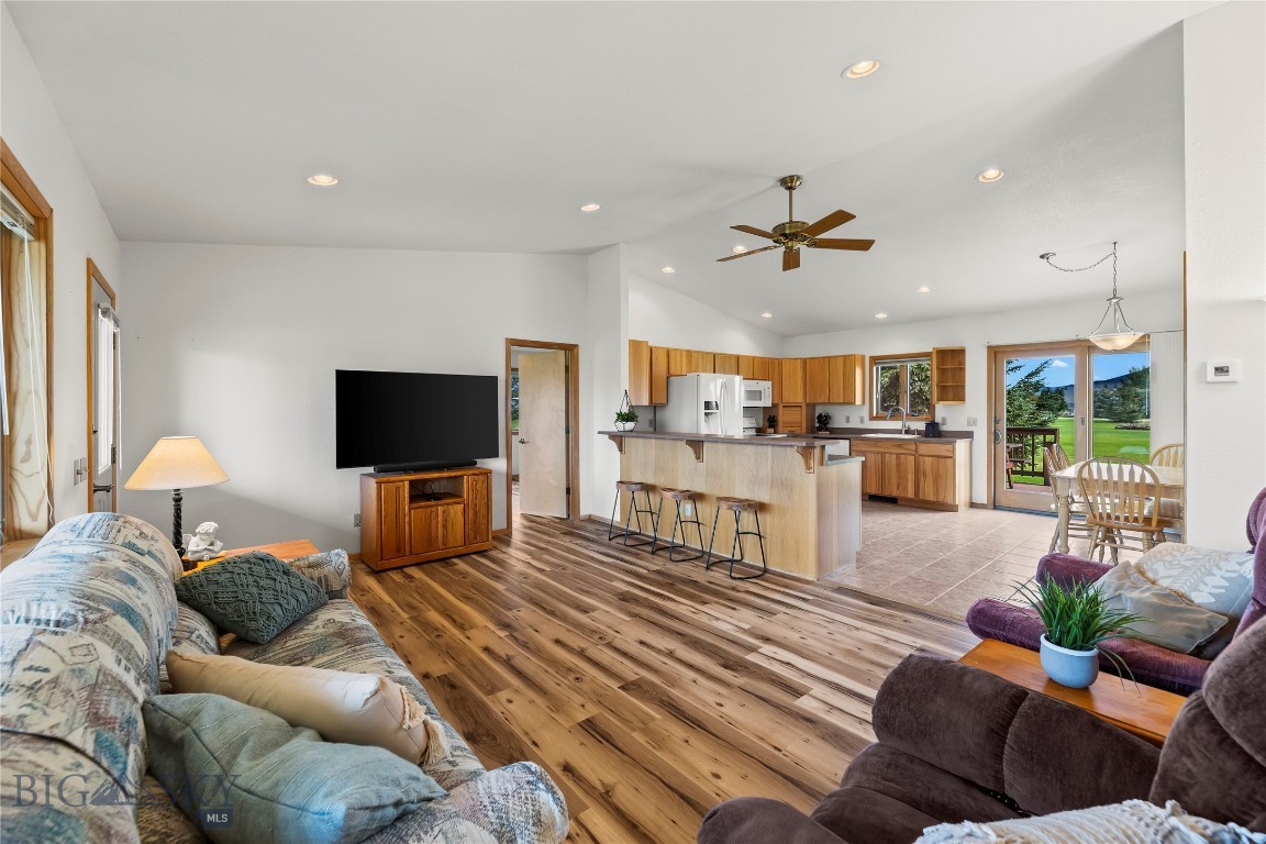 Troutdale - Residential