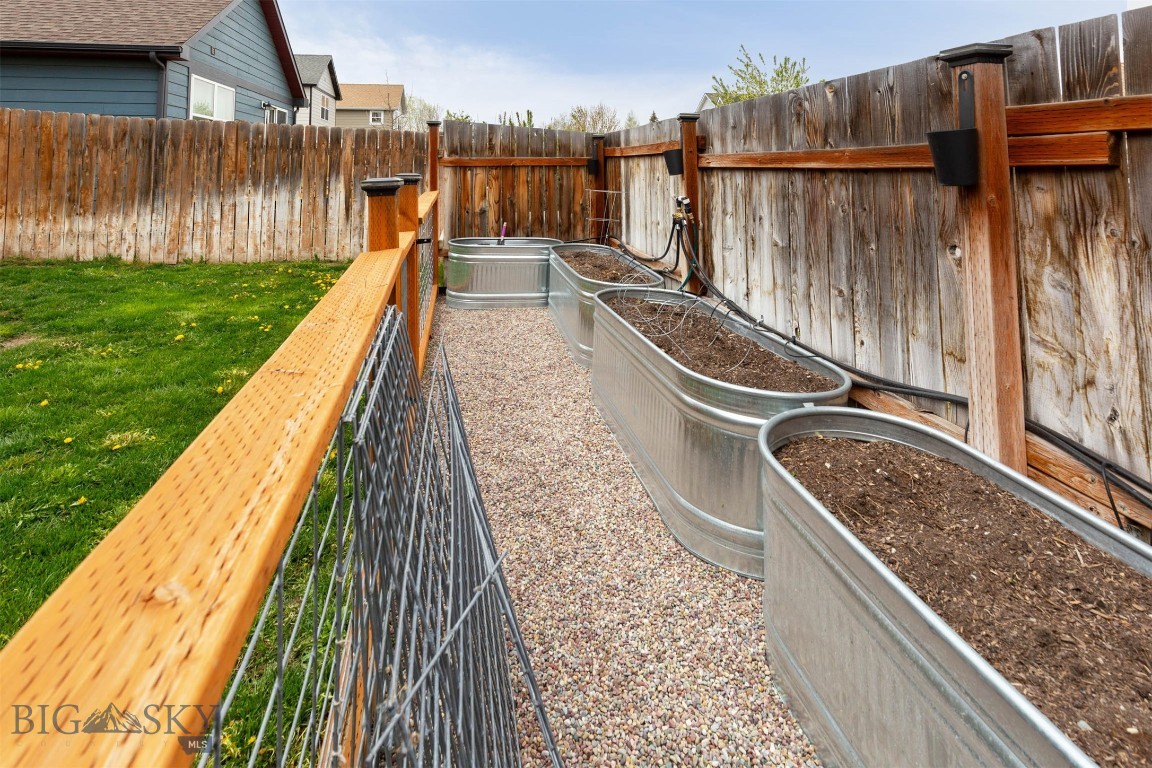River Rock and Royal Village - Residential