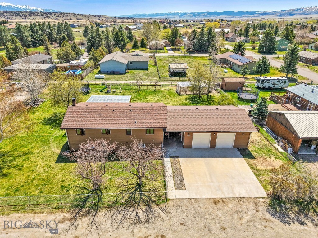 227 W Fagin Street