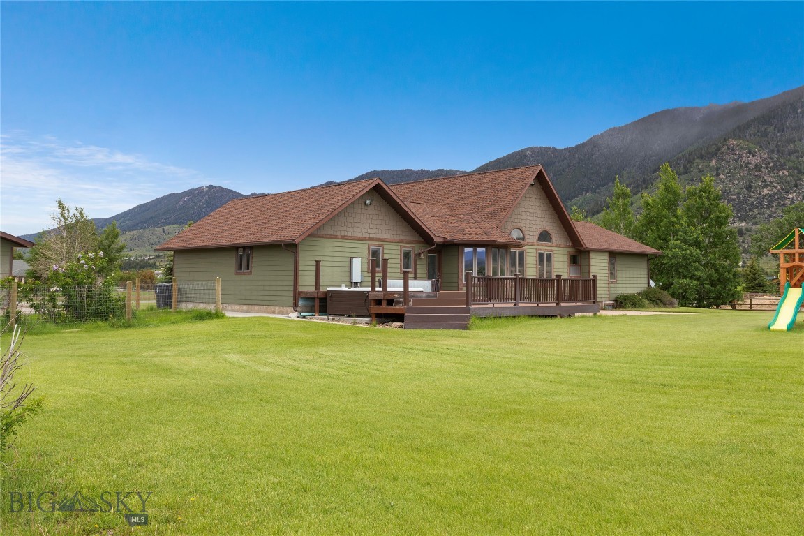 Butte, Montana 59701, United States, 5 Bedrooms Bedrooms, ,4 BathroomsBathrooms,Residential,Contingent,66649