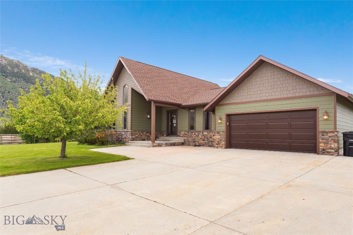 Butte, Montana 59701, United States, 5 Bedrooms Bedrooms, ,4 BathroomsBathrooms,Residential,Contingent,66649