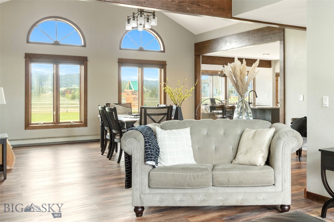 Butte, Montana 59701, United States, 5 Bedrooms Bedrooms, ,4 BathroomsBathrooms,Residential,Contingent,66649