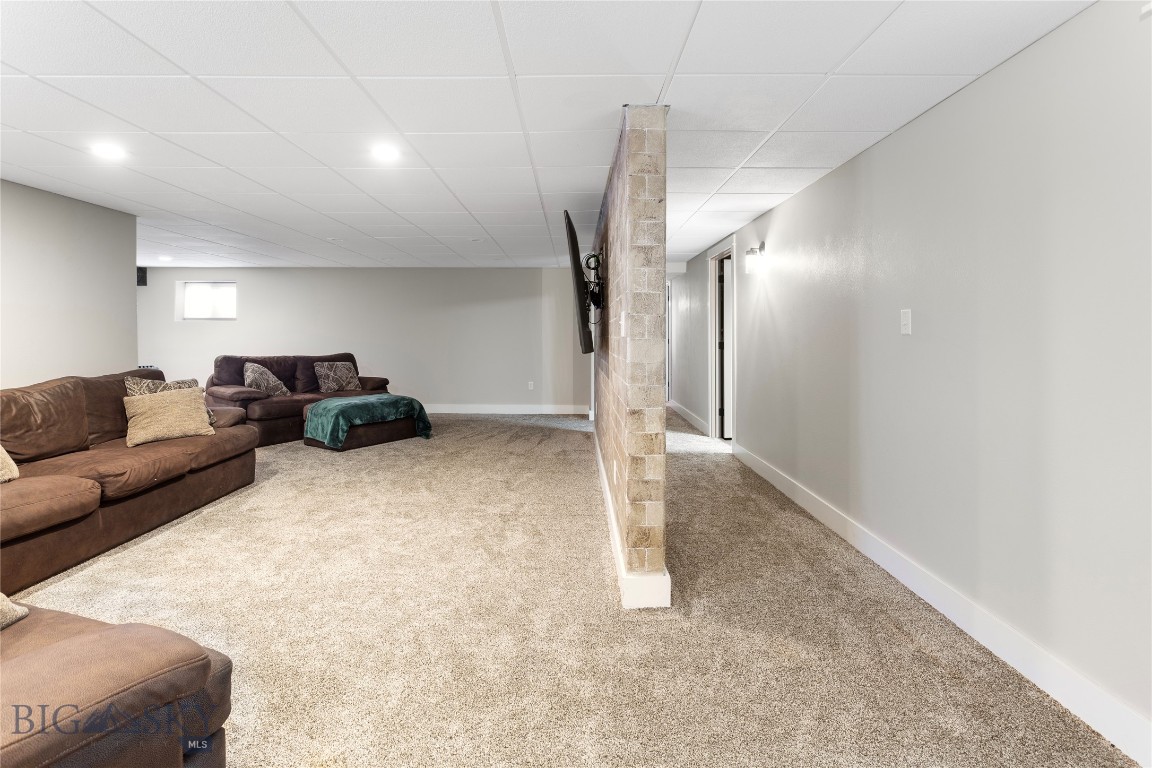 Butte, Montana 59701, United States, 5 Bedrooms Bedrooms, ,4 BathroomsBathrooms,Residential,Contingent,66649