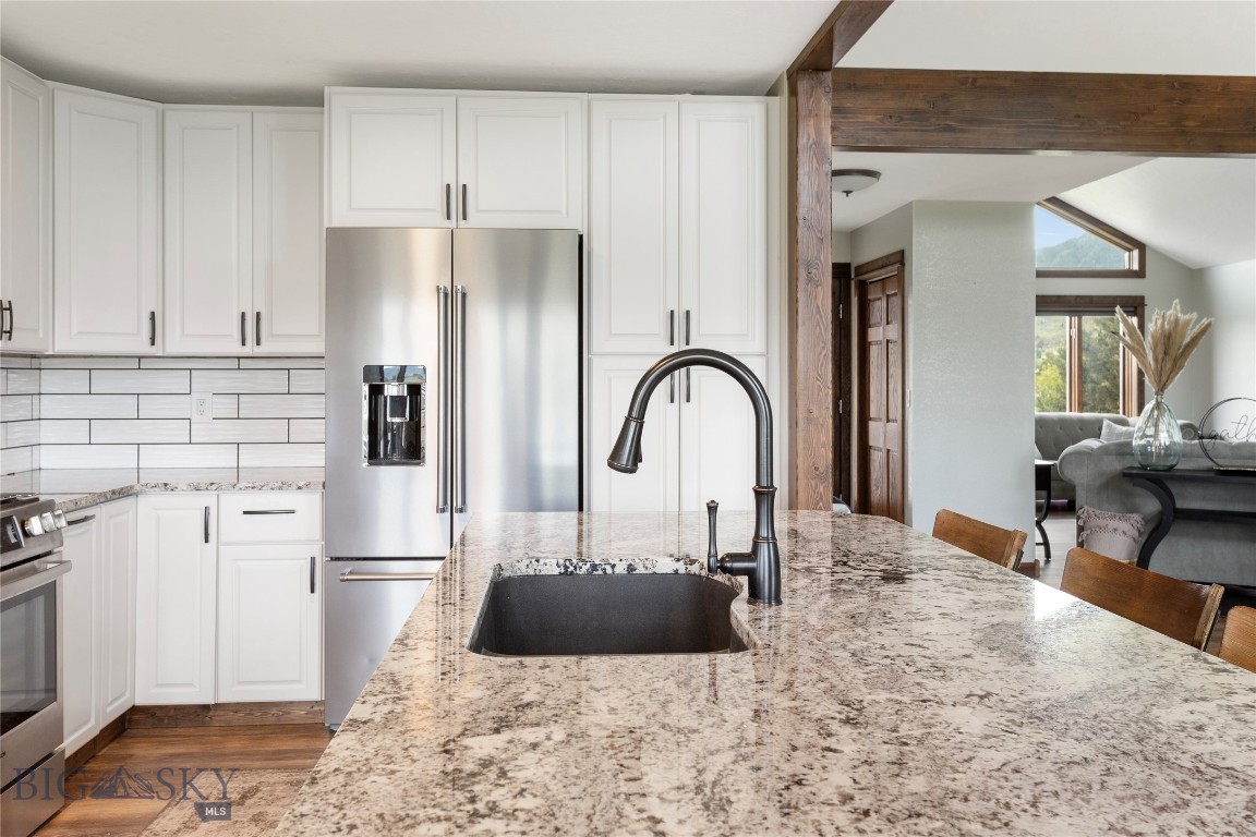 Butte, Montana 59701, United States, 5 Bedrooms Bedrooms, ,4 BathroomsBathrooms,Residential,Contingent,66649