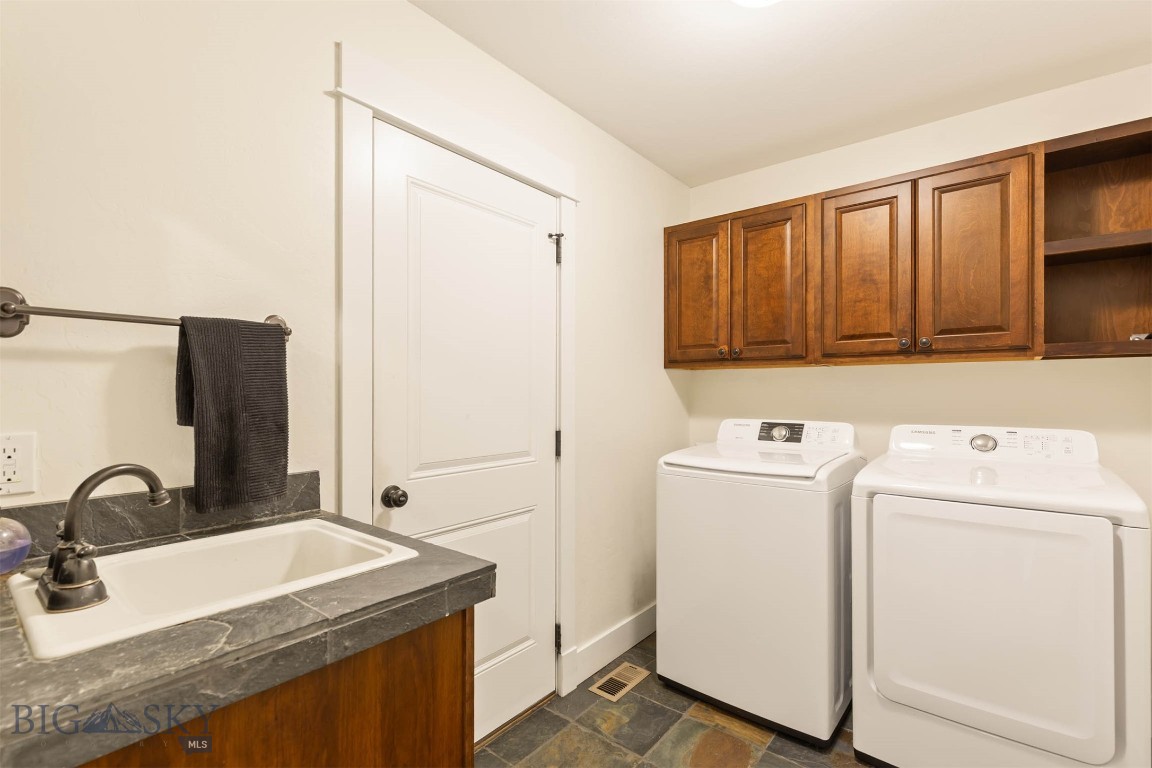 Bozeman, Montana 59718, United States, 3 Bedrooms Bedrooms, ,2 BathroomsBathrooms,Residential,Contingent,153690