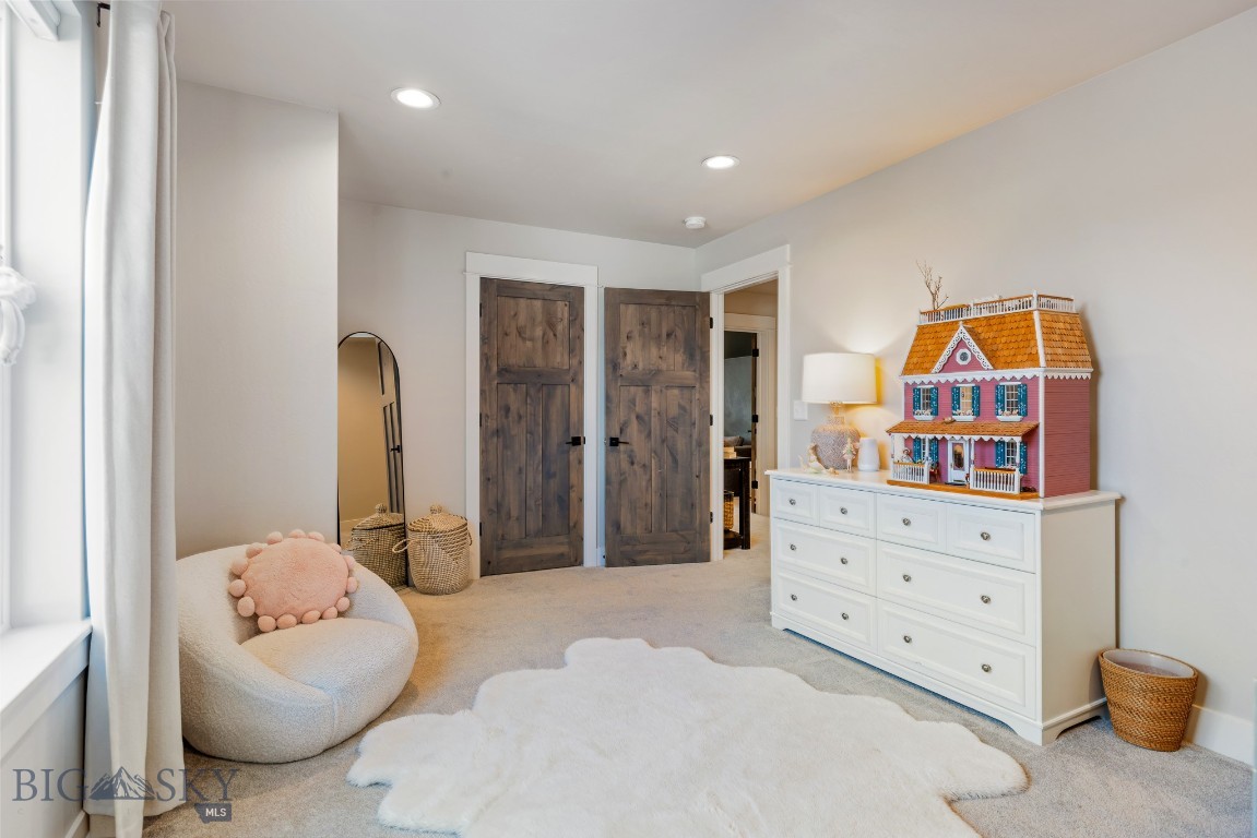 The Lakes at Valley West - Residential