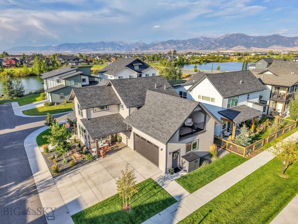 The Lakes at Valley West - Residential