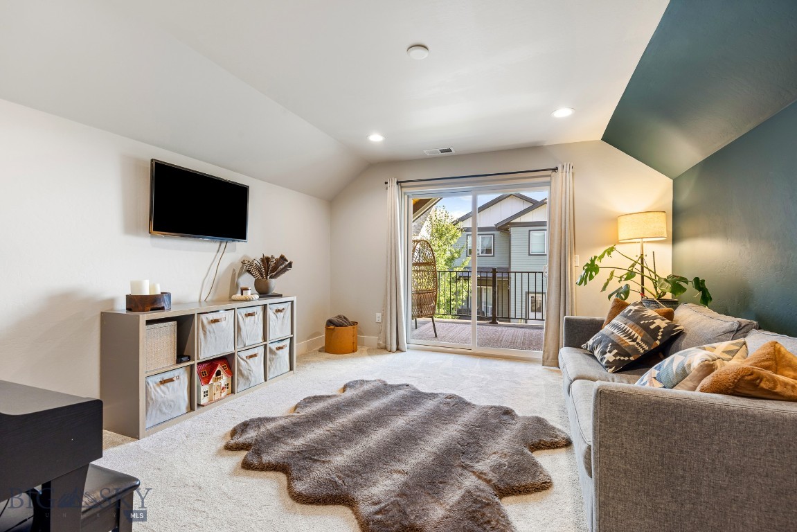 The Lakes at Valley West - Residential
