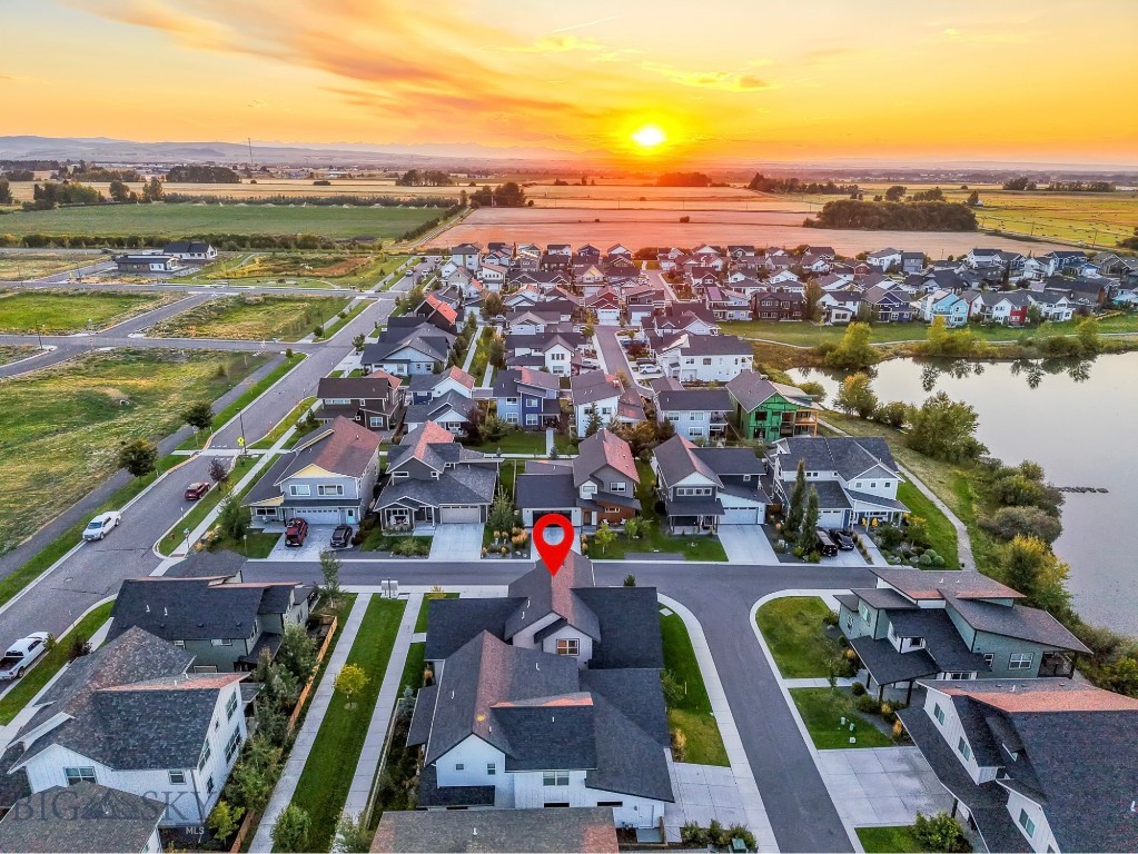 The Lakes at Valley West - Residential