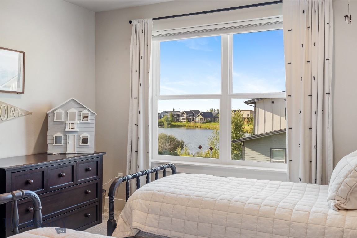 The Lakes at Valley West - Residential