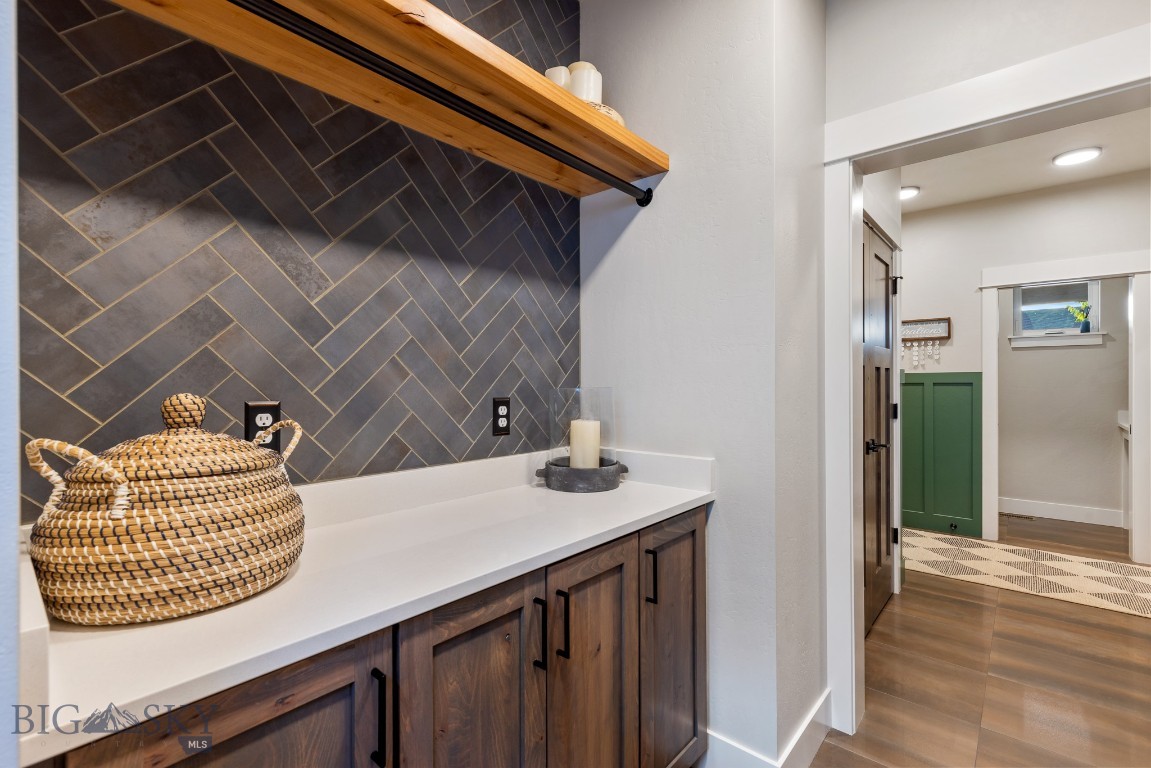 The Lakes at Valley West - Residential