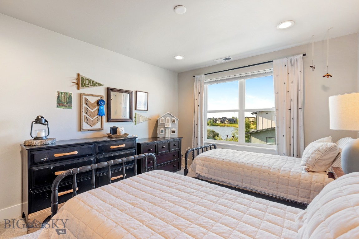 The Lakes at Valley West - Residential