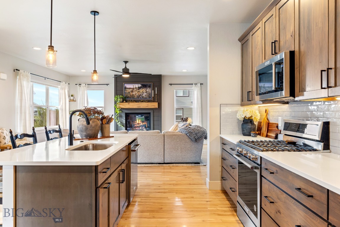 The Lakes at Valley West - Residential