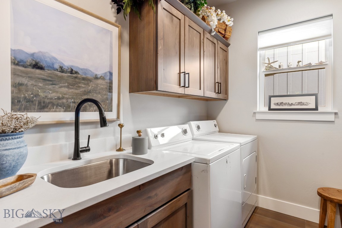 The Lakes at Valley West - Residential