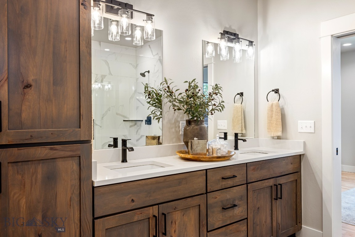 The Lakes at Valley West - Residential