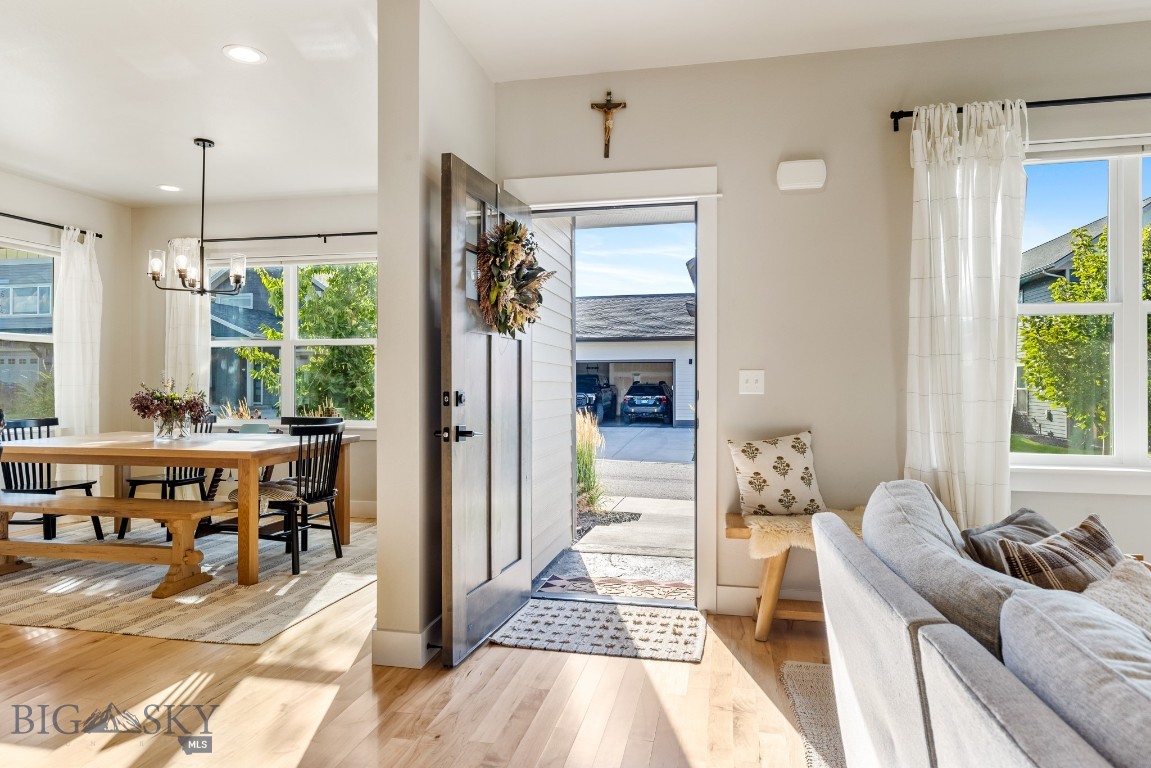 The Lakes at Valley West - Residential