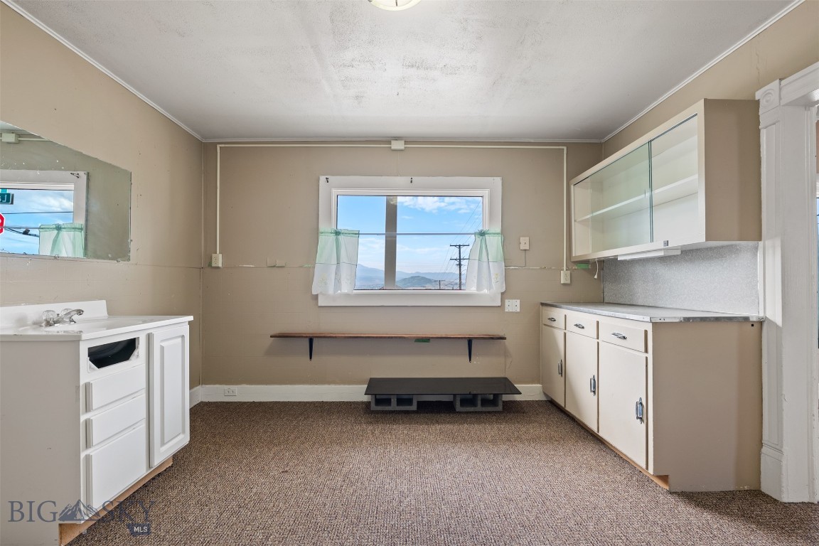 Butte, Montana 59701, United States, 2 Bedrooms Bedrooms, ,1 BathroomBathrooms,Residential,Active,193525