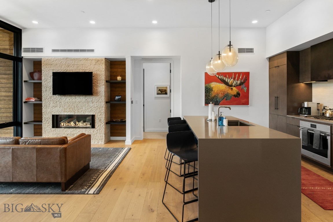 LakeLodge Residences - Residential