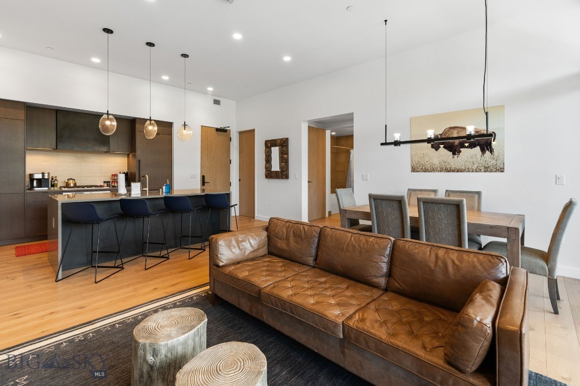 LakeLodge Residences - Residential