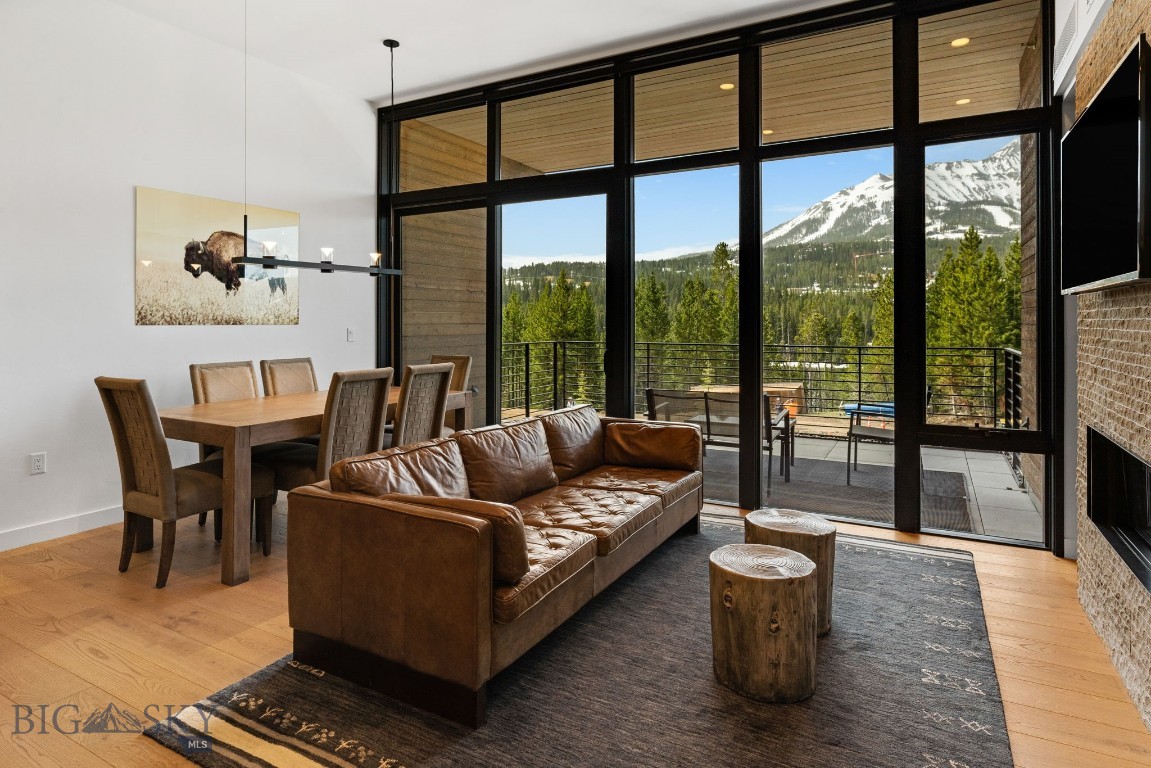 LakeLodge Residences - Residential