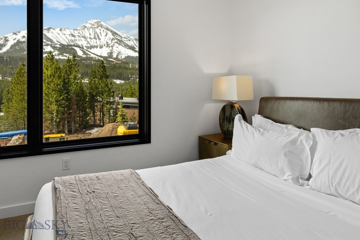 LakeLodge Residences - Residential