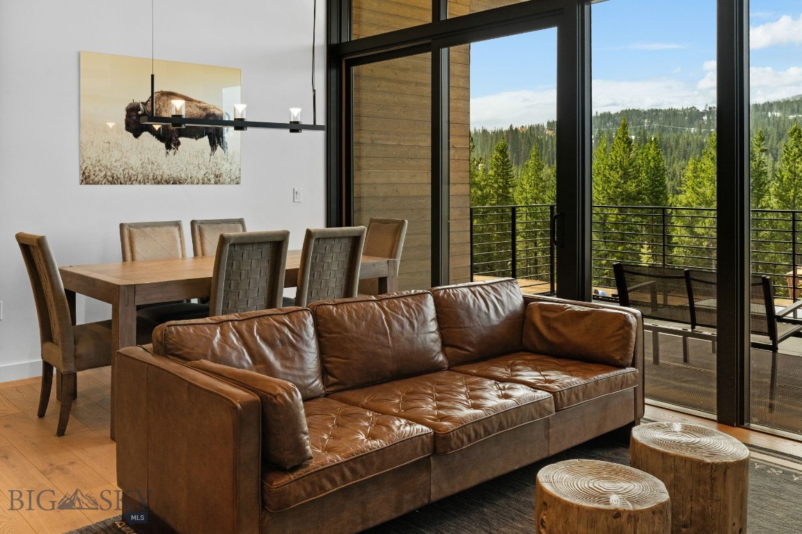 LakeLodge Residences - Residential