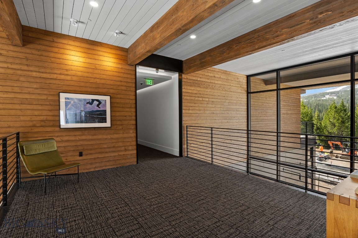 LakeLodge Residences - Residential