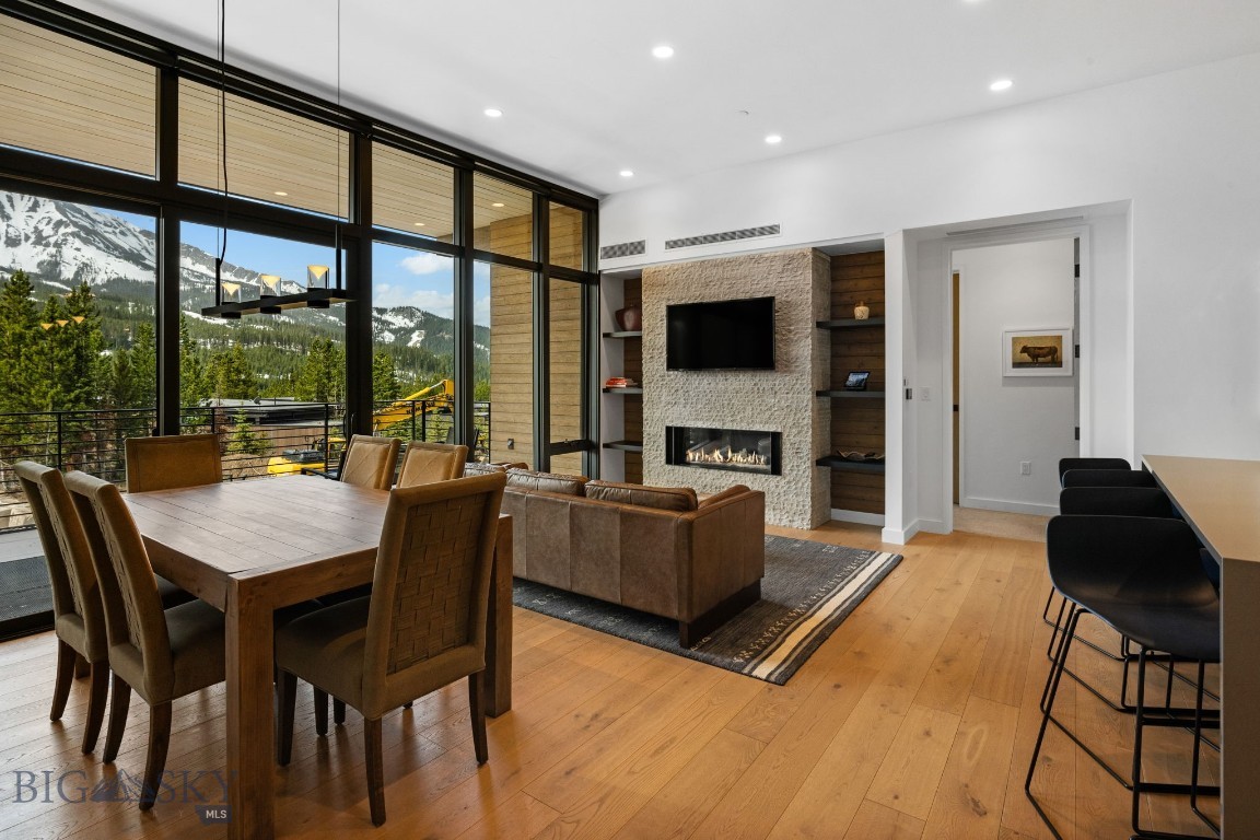 LakeLodge Residences - Residential
