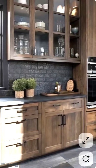 Pivot Point - Residential