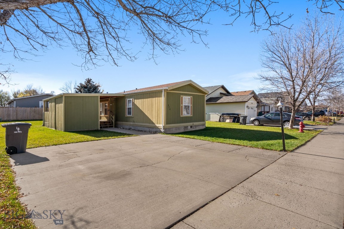 River Rock and Royal Village - Residential