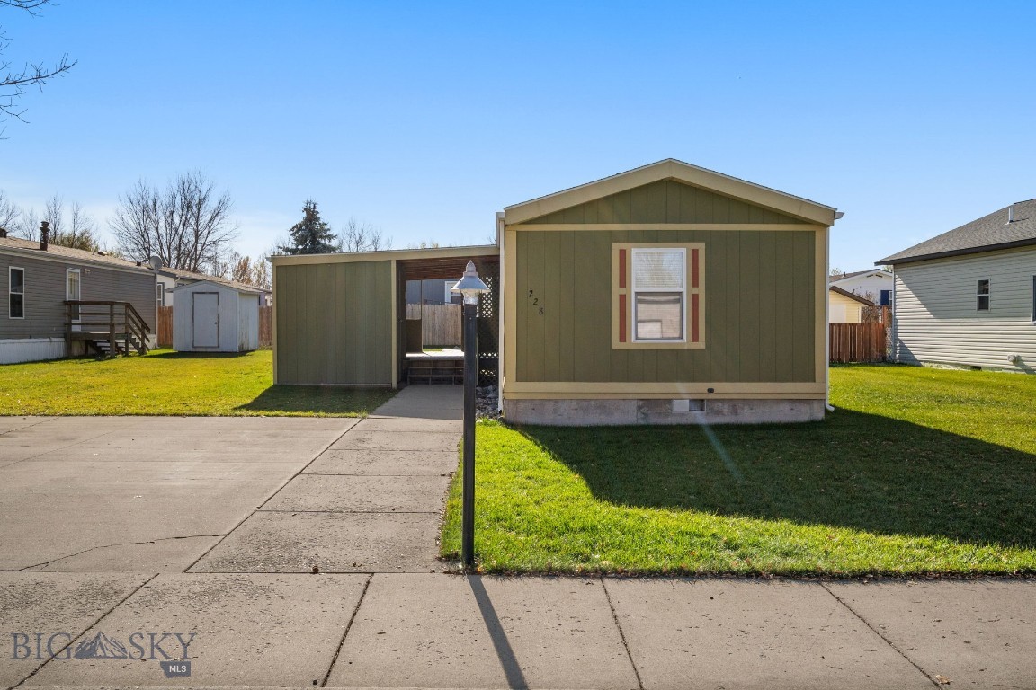 River Rock and Royal Village - Residential