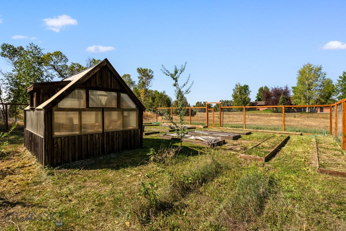 Cedar Meadows - Residential