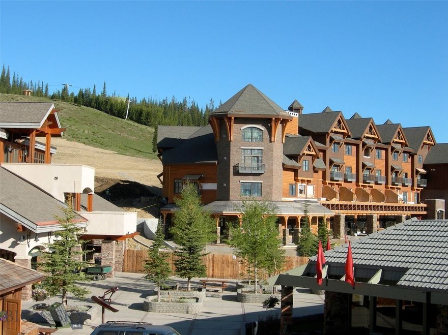 A very unique opportunity, Room 292 is a 3 bedroom 2 bathroom Lone Peak Center fractional ownership condominium, located on the ski slopes of The Big Sky Ski Resort. Amenities include outdoor pool, jacuzzi, exercise room, board room, & other hotel services. Ideal location in the heart of Mountain Village, shopping, restaurants, basecamp recreation, events hub and more! Great rental history.
