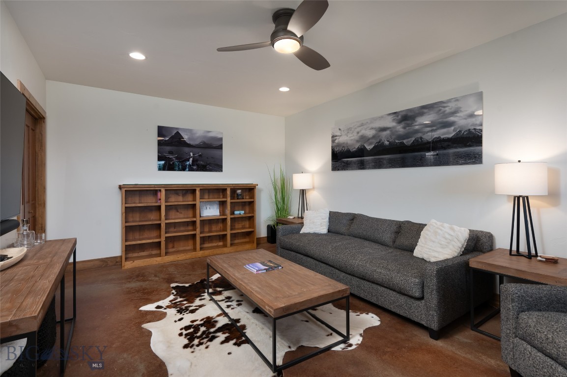 Bozeman, Montana 59715, United States, 4 Bedrooms Bedrooms, ,4 BathroomsBathrooms,Residential,Contingent,50177