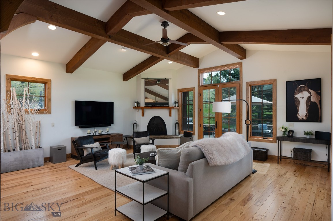 Bozeman, Montana 59715, United States, 4 Bedrooms Bedrooms, ,4 BathroomsBathrooms,Residential,Contingent,50177