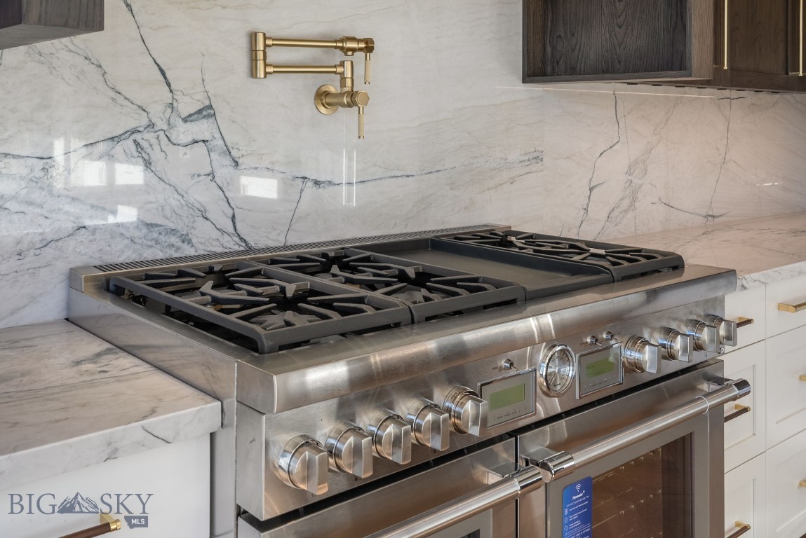 Yellowtail Residences Condominiums - Residential