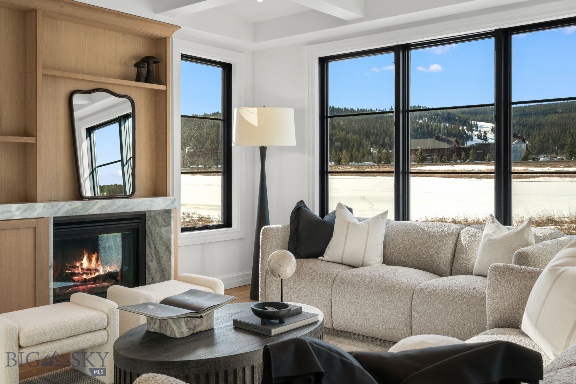 Yellowtail Residences Condominiums - Residential