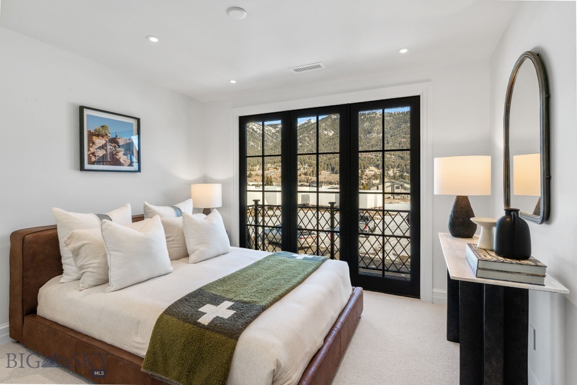 Yellowtail Residences Condominiums - Residential