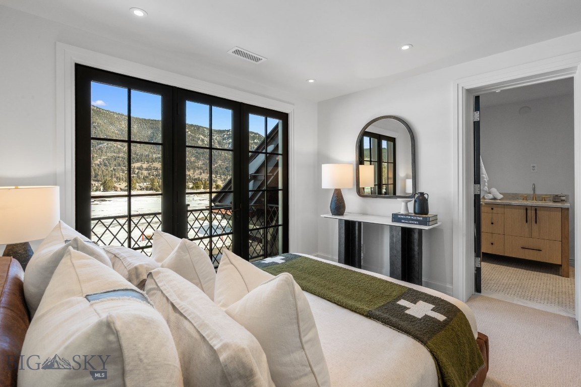 Yellowtail Residences Condominiums - Residential