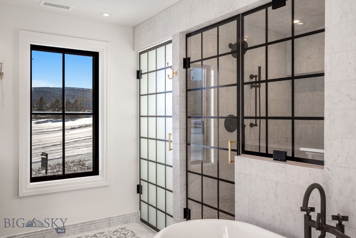 Yellowtail Residences Condominiums - Residential